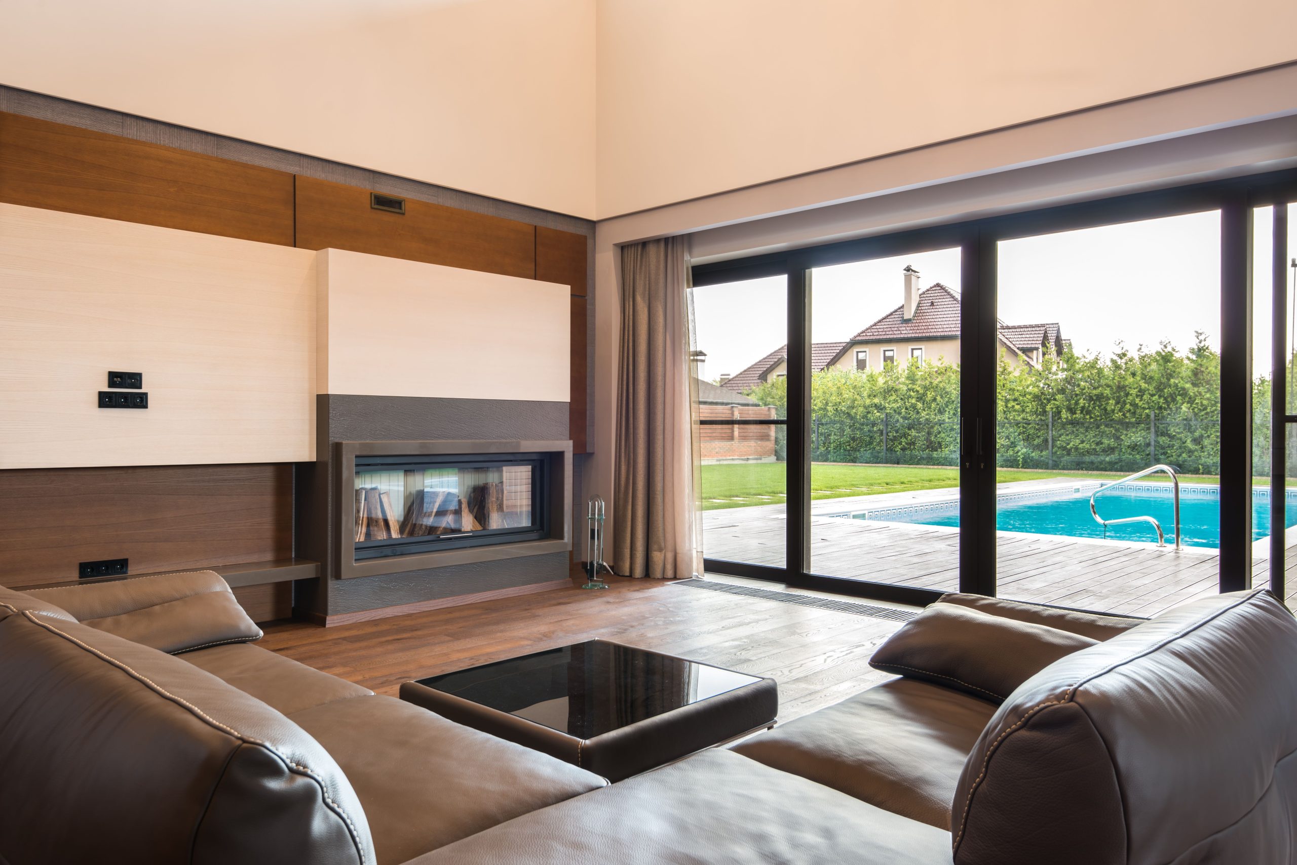 LUXURY LIVING