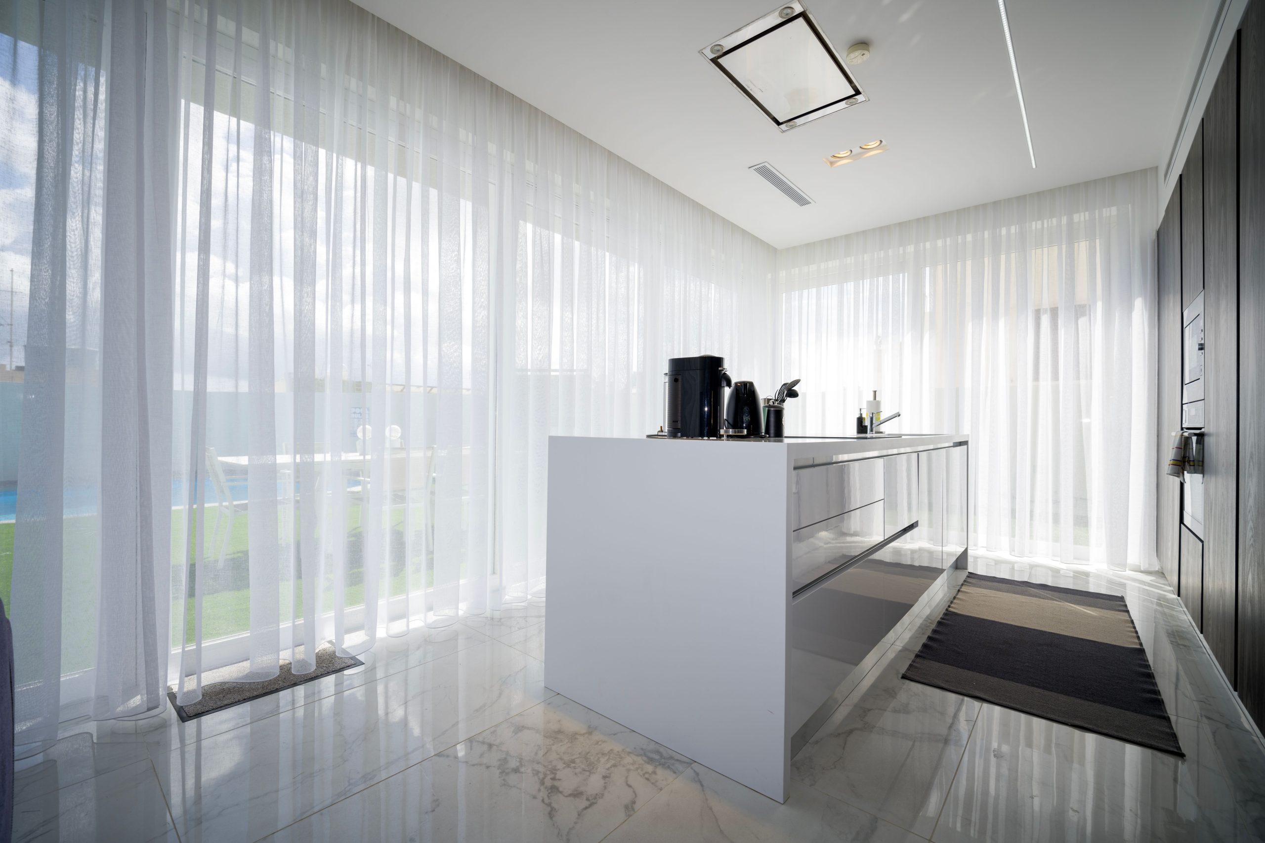 PROPERTY & DESIGN